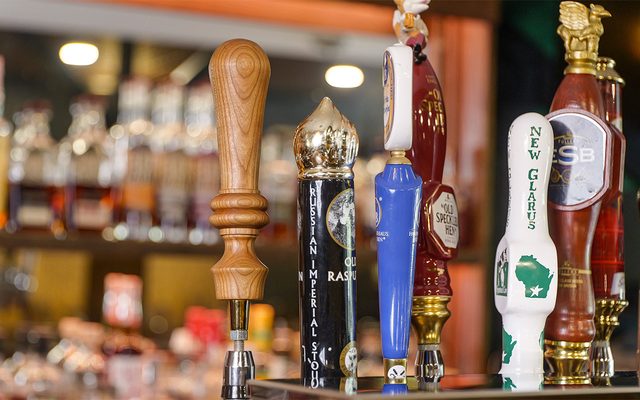 How To Turn Custom Beer Tap Handles On A Lathe Fhmvp25 Mf 08 21 Customtaphandle Lede1