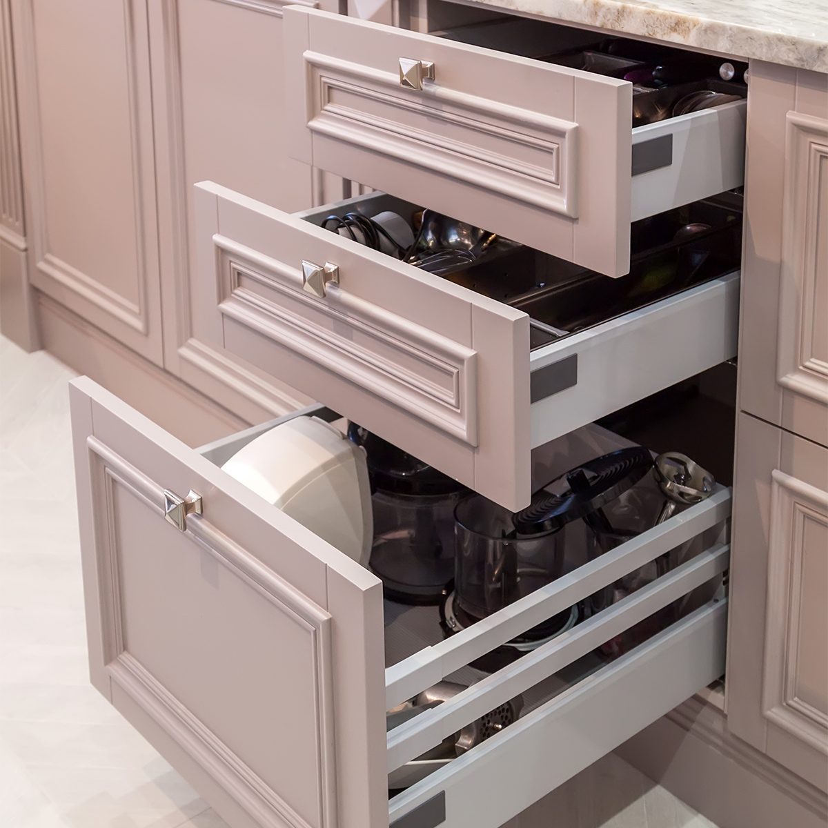 12 Built In Storage Ideas For Small Spaces Gettyimages 1304754343