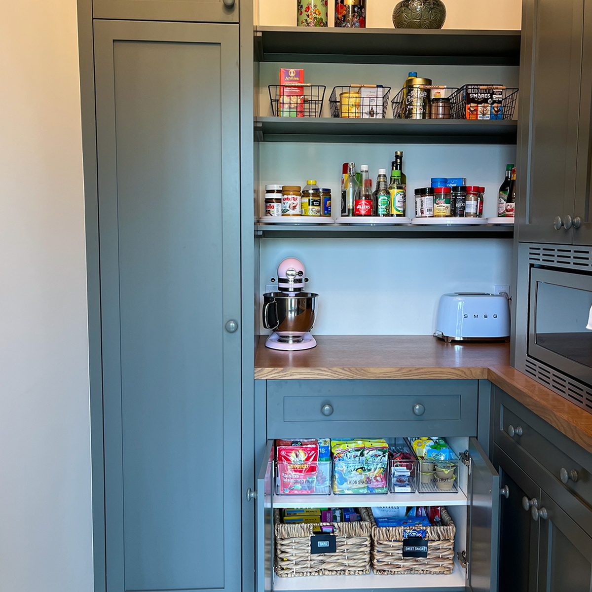 12 Built In Storage Ideas For Small Spaces Courtesy Well Arranged Home Ssedit