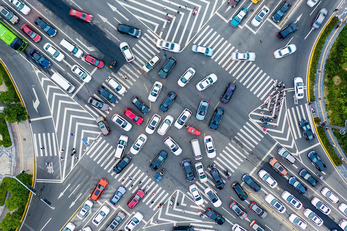 What Does White On A Traffic Light Mean Gettyimages 1341110602