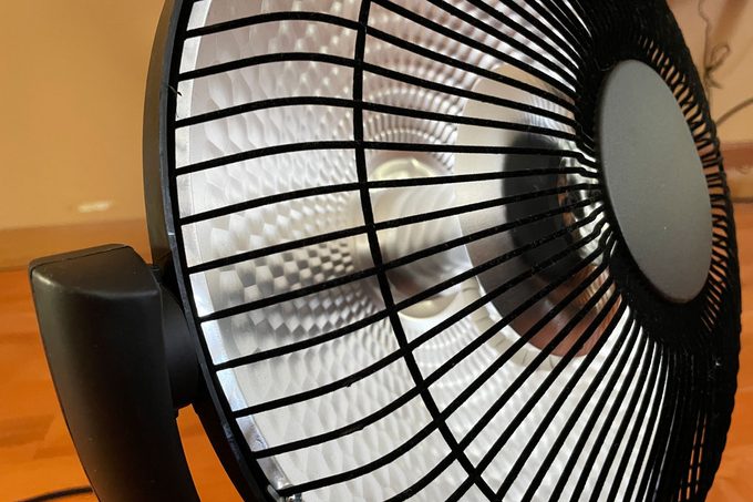 Kismile Radiant Space Heater close up